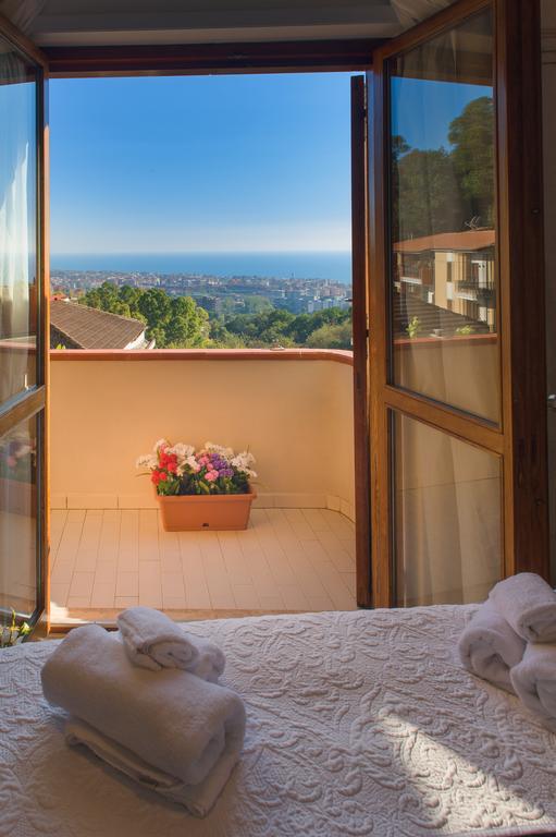 Villa Mareluna - Sea View And Garden Salerno Exterior foto