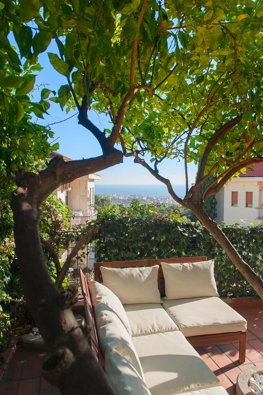 Villa Mareluna - Sea View And Garden Salerno Exterior foto